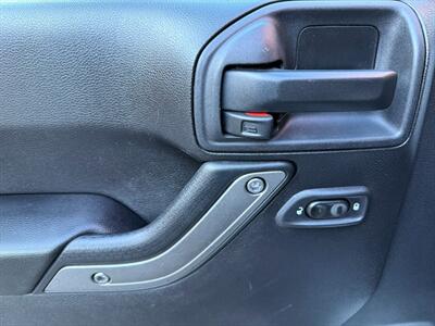 2015 Jeep Wrangler Unlimited Sport S   - Photo 15 - Poulsbo, WA 98370