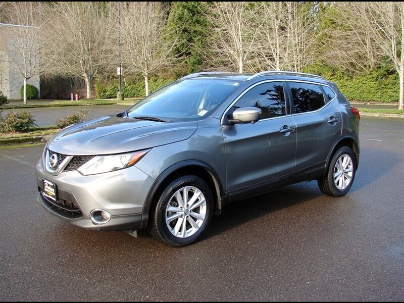 2017 Nissan Rogue Sport SV  