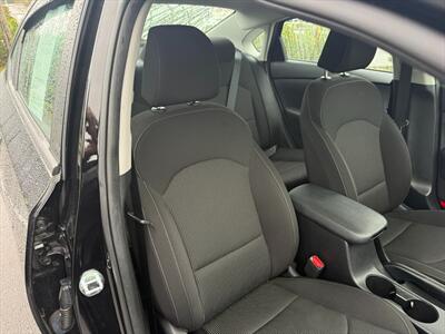 2020 Kia Forte LXS   - Photo 19 - Poulsbo, WA 98370