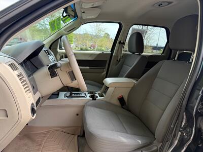 2009 Ford Escape XLT   - Photo 12 - Poulsbo, WA 98370