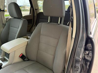 2009 Ford Escape XLT   - Photo 11 - Poulsbo, WA 98370