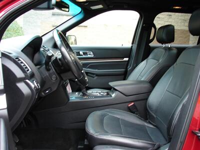 2017 Ford Explorer Limited   - Photo 14 - Poulsbo, WA 98370