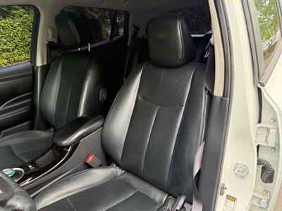 2013 Nissan LEAF SL   - Photo 12 - Poulsbo, WA 98370