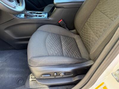 2019 Chevrolet Equinox LT   - Photo 13 - Poulsbo, WA 98370