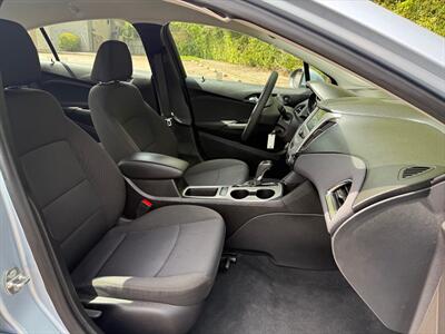 2018 Chevrolet Cruze LS Auto   - Photo 13 - Poulsbo, WA 98370