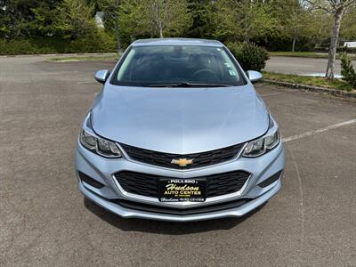 2018 Chevrolet Cruze LS Auto   - Photo 2 - Poulsbo, WA 98370