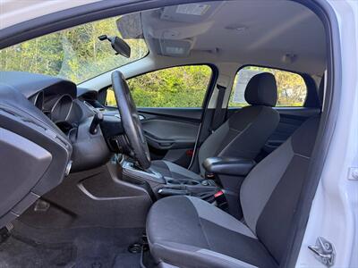 2014 Ford Focus SE   - Photo 11 - Poulsbo, WA 98370