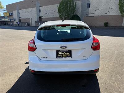 2014 Ford Focus SE   - Photo 8 - Poulsbo, WA 98370