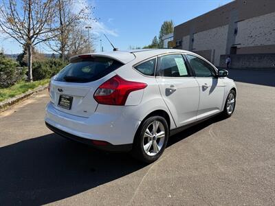 2014 Ford Focus SE   - Photo 3 - Poulsbo, WA 98370