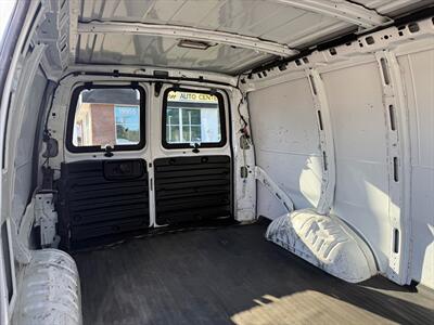 2004 Chevrolet Express 2500 - Photo 25 - Poulsbo, WA 98370