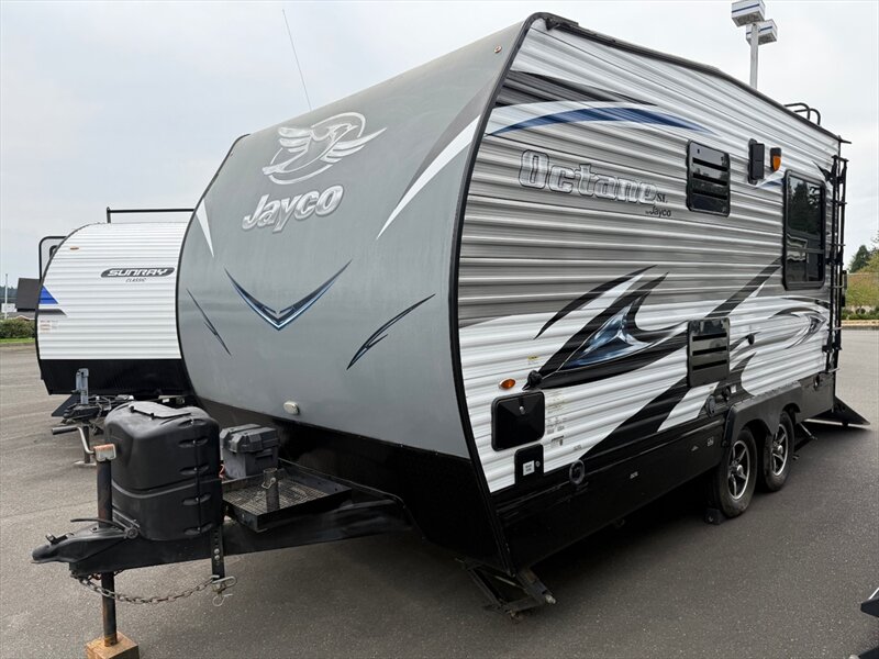 2017 Jayco Octane Super Lite M-161 20 - 22 ft. 2-Axle Travel Trailer RV