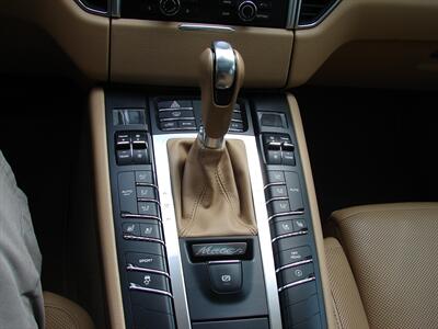 2016 Porsche Macan S   - Photo 17 - Poulsbo, WA 98370