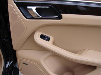 2016 Porsche Macan S   - Photo 22 - Poulsbo, WA 98370