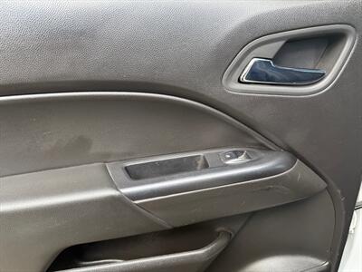 2017 Chevrolet Colorado LT   - Photo 27 - Poulsbo, WA 98370