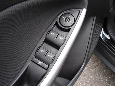 2013 Ford Focus SE   - Photo 12 - Poulsbo, WA 98370