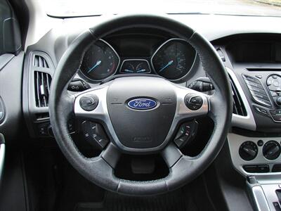 2013 Ford Focus SE   - Photo 13 - Poulsbo, WA 98370