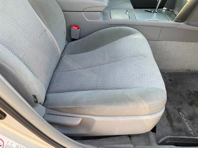 2010 Toyota Camry LE   - Photo 11 - Poulsbo, WA 98370