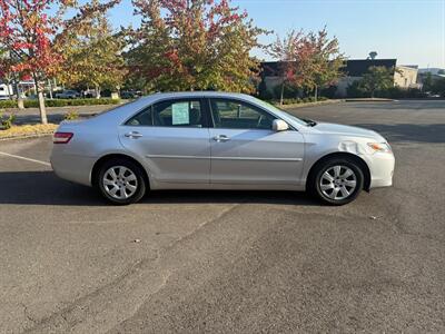 2010 Toyota Camry LE   - Photo 4 - Poulsbo, WA 98370