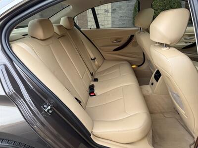 2012 BMW 328i   - Photo 23 - Poulsbo, WA 98370