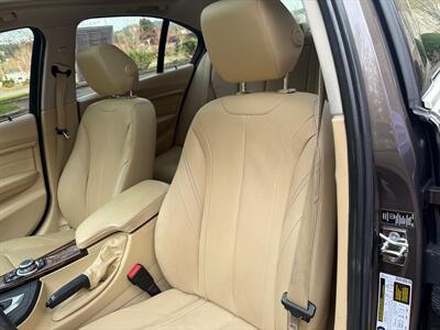 2012 BMW 328i   - Photo 12 - Poulsbo, WA 98370