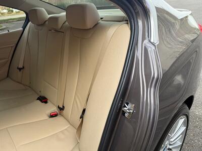 2012 BMW 328i   - Photo 28 - Poulsbo, WA 98370