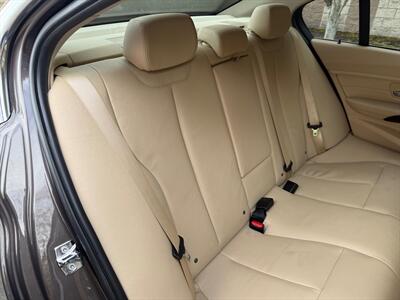 2012 BMW 328i   - Photo 22 - Poulsbo, WA 98370