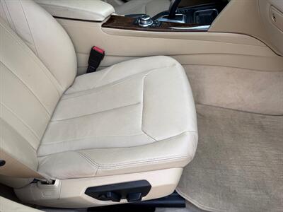 2012 BMW 328i   - Photo 19 - Poulsbo, WA 98370