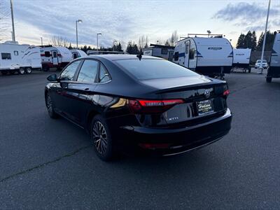 2020 Volkswagen Jetta SE   - Photo 5 - Poulsbo, WA 98370
