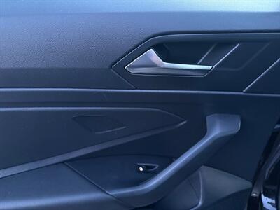 2020 Volkswagen Jetta SE   - Photo 30 - Poulsbo, WA 98370