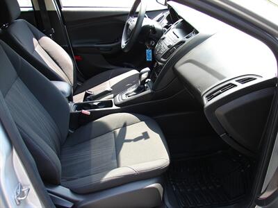 2015 Ford Focus SE   - Photo 21 - Poulsbo, WA 98370