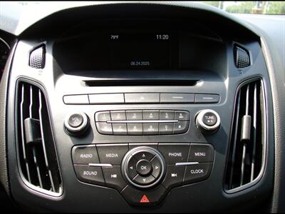 2015 Ford Focus SE   - Photo 17 - Poulsbo, WA 98370