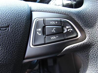 2015 Ford Focus SE   - Photo 15 - Poulsbo, WA 98370