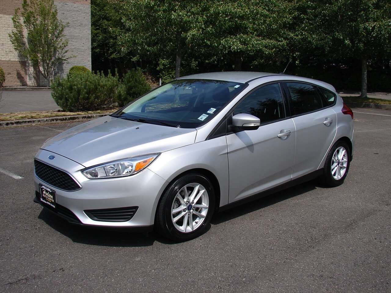 2015 Ford Focus SE - Photo 1 - Poulsbo, WA 98370