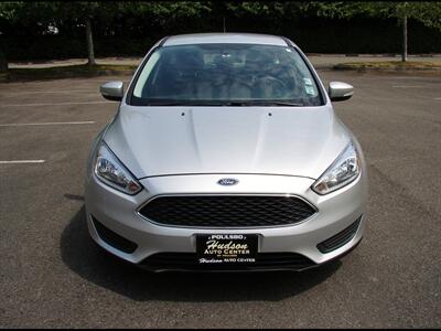 2015 Ford Focus SE   - Photo 2 - Poulsbo, WA 98370