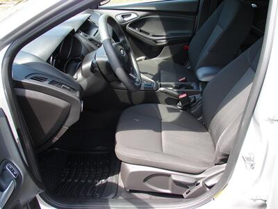 2015 Ford Focus SE   - Photo 10 - Poulsbo, WA 98370