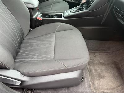 2016 Ford Focus SE   - Photo 21 - Poulsbo, WA 98370