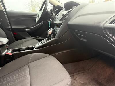 2016 Ford Focus SE   - Photo 23 - Poulsbo, WA 98370