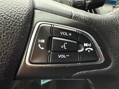2016 Ford Focus SE   - Photo 17 - Poulsbo, WA 98370