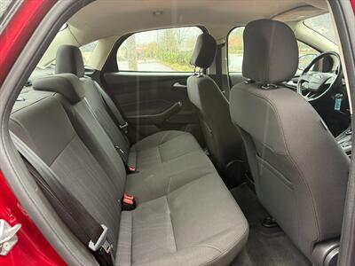 2016 Ford Focus SE   - Photo 25 - Poulsbo, WA 98370