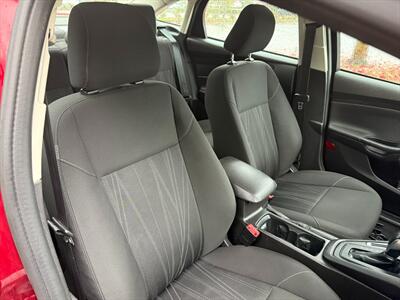 2016 Ford Focus SE   - Photo 20 - Poulsbo, WA 98370