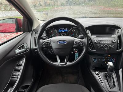 2016 Ford Focus SE   - Photo 14 - Poulsbo, WA 98370