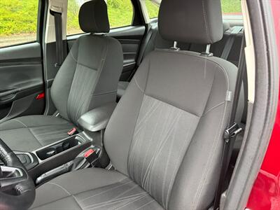 2016 Ford Focus SE   - Photo 11 - Poulsbo, WA 98370
