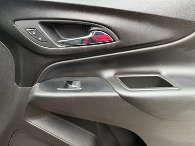 2019 Chevrolet Equinox LT   - Photo 18 - Poulsbo, WA 98370
