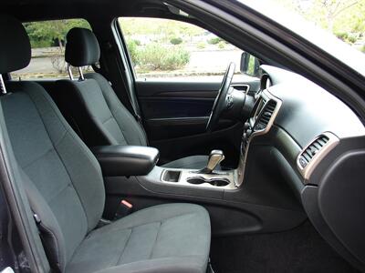 2016 Jeep Grand Cherokee Laredo   - Photo 21 - Poulsbo, WA 98370