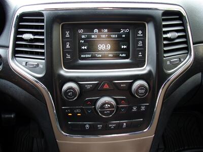 2016 Jeep Grand Cherokee Laredo   - Photo 19 - Poulsbo, WA 98370