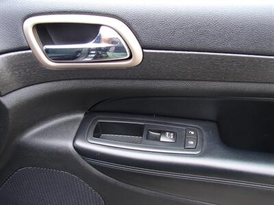 2016 Jeep Grand Cherokee Laredo   - Photo 24 - Poulsbo, WA 98370