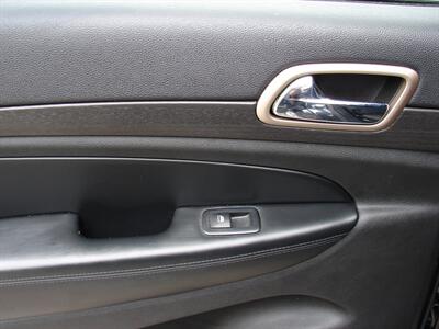 2016 Jeep Grand Cherokee Laredo   - Photo 37 - Poulsbo, WA 98370