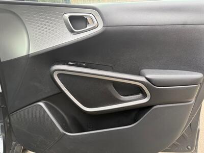 2024 Kia Soul LX   - Photo 23 - Poulsbo, WA 98370