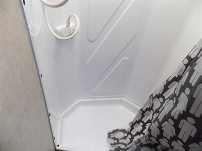 2008 Fleetwood Pulse 24D   - Photo 24 - Poulsbo, WA 98370