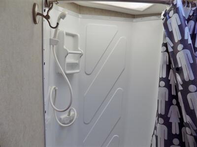 2008 Fleetwood Pulse 24D   - Photo 23 - Poulsbo, WA 98370